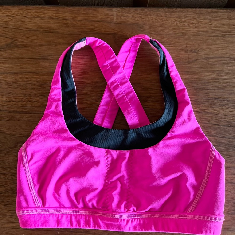 Lululemon Run: Stuff Your Bra II Raspberry Glo Light Neon Pink Black size 2